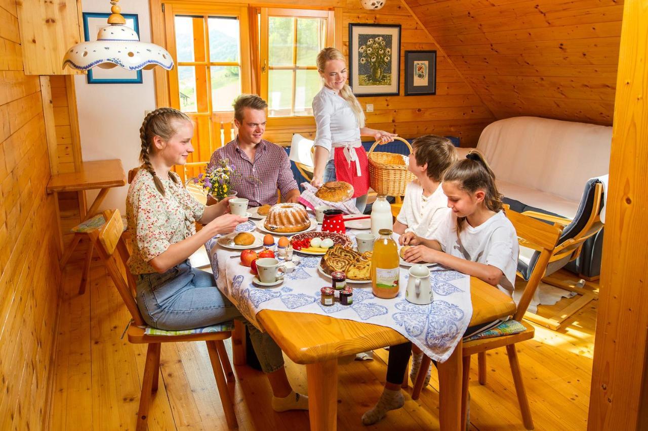 Farm Stay Pirc ラーシュコ エクステリア 写真